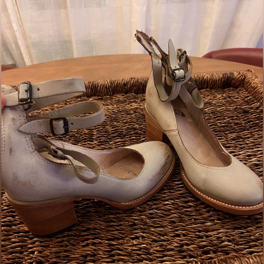 Freebird Cream Leather Heels with Straps